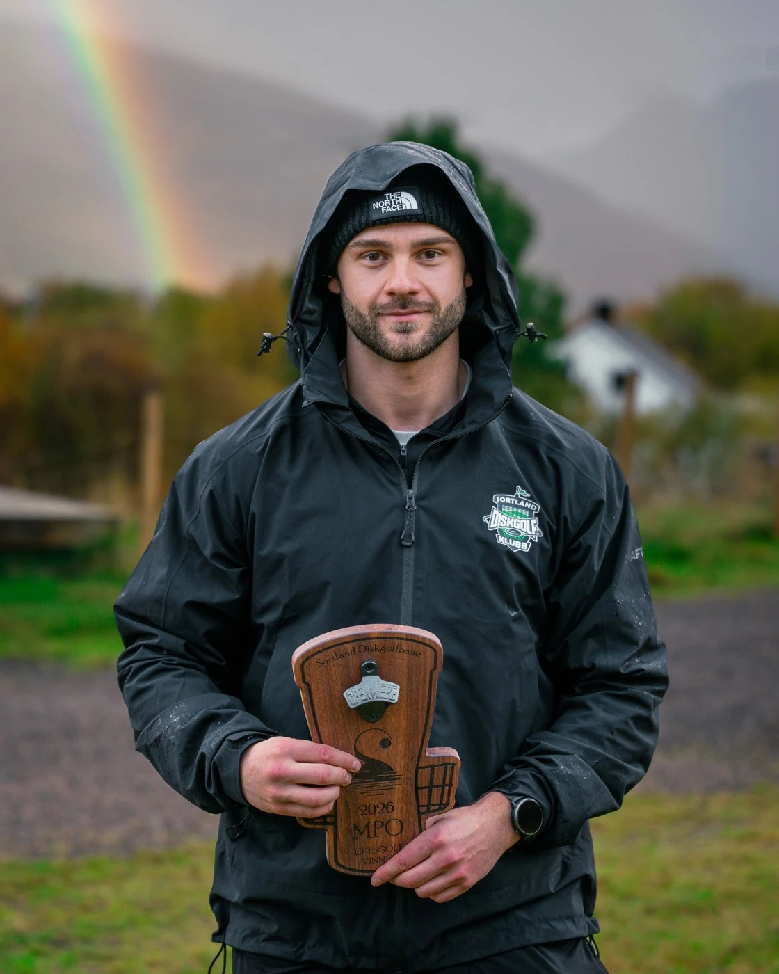 Eskil Arntsen med ukesgolftrofeet i 2026